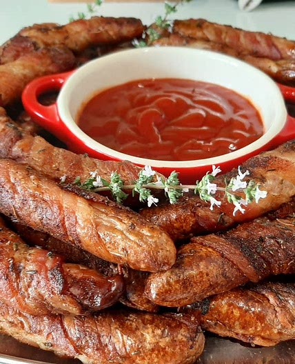 Pigs in Blankets (Sausages wrapped in streaky bacon)