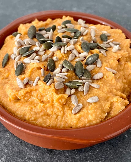3-minute Red Hummus 