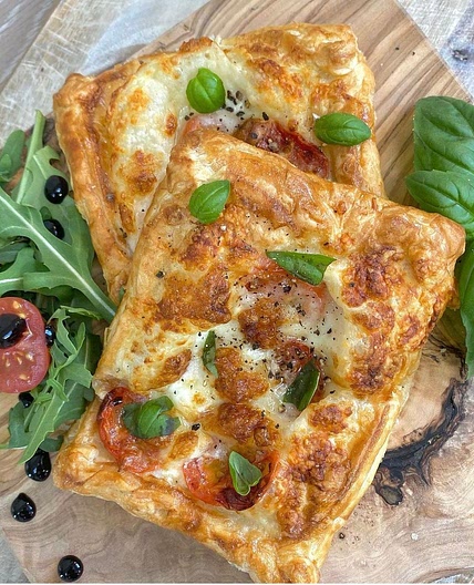 Air Fryer Mozzarella Tarts