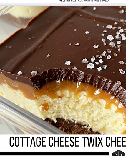 Cottage cheese twix cheesecake 