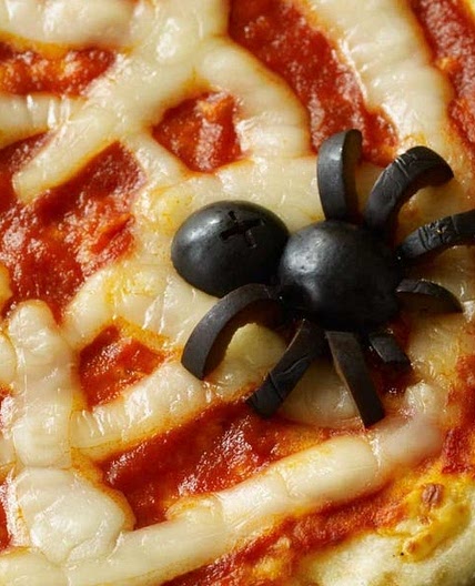 Spiderweb Pizzas
