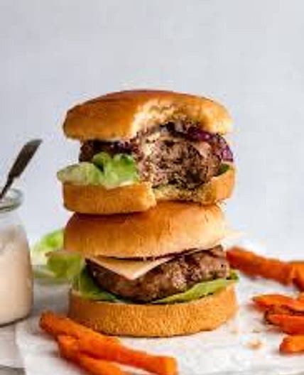 Strawzy’s Turkey Burger 