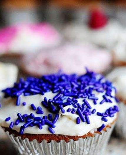 Vanilla Cupcakes with Vanilla Cream Cheese Icing