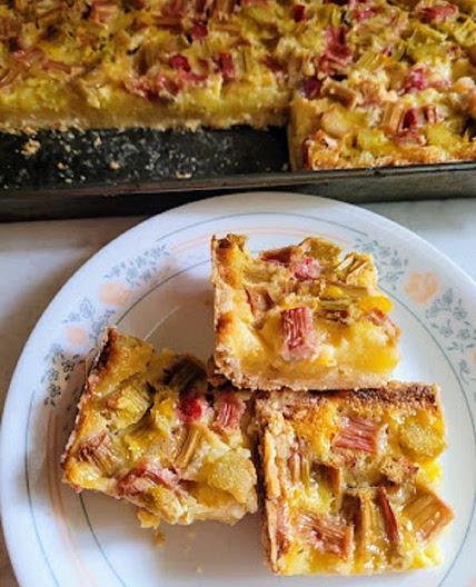 Rhubarb Custard Kuchen