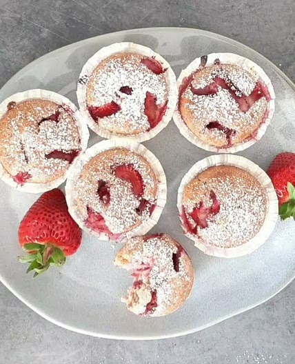 Healthier Wholemeal Spelt Strawberry Muffins