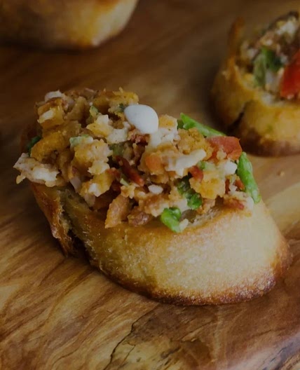 Chopped chicken bacon ranch crostini