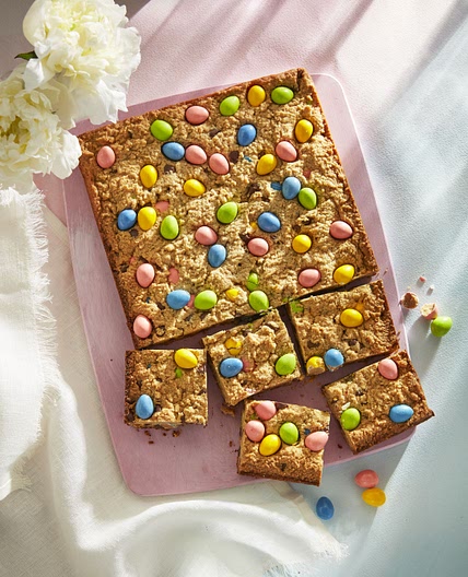 Peanut Butter and Candy Egg Blondies