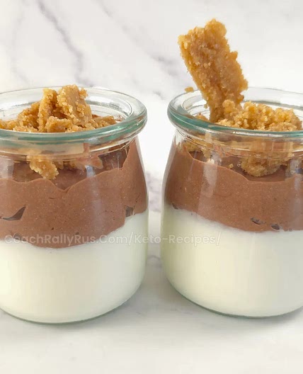 Keto Chocolate Cottage Cheese Parfait