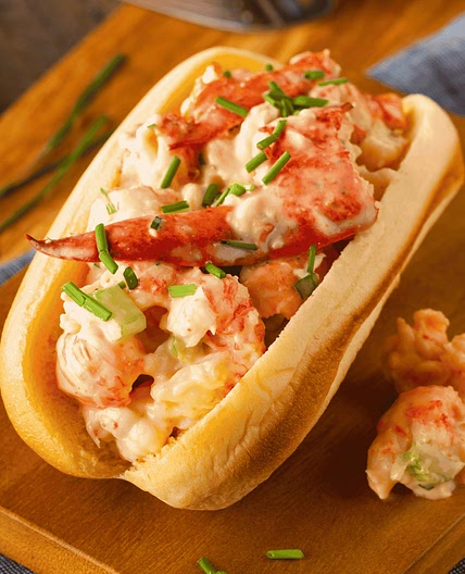Lobster Roll (Seafood Sandwich)