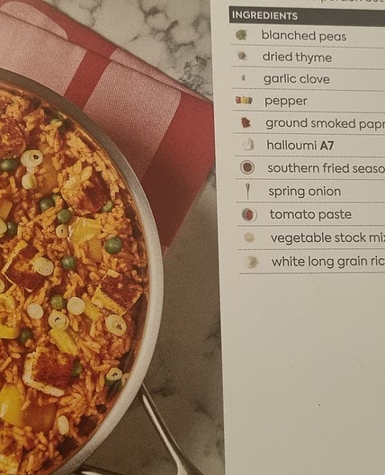 one pot halloumi jambalaya with pepper peas