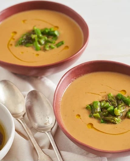 Aspargus and sundried tomatoes soup