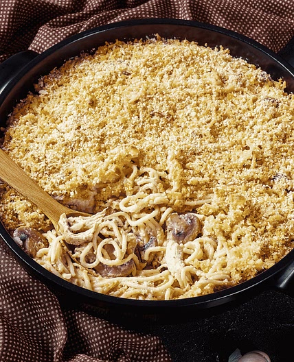 Turkey Tetrazzini (Creamy Turkey Pasta Bake)