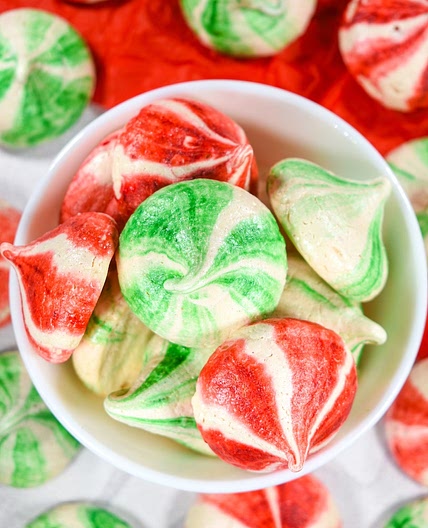 Peppermint Meringue Cookies