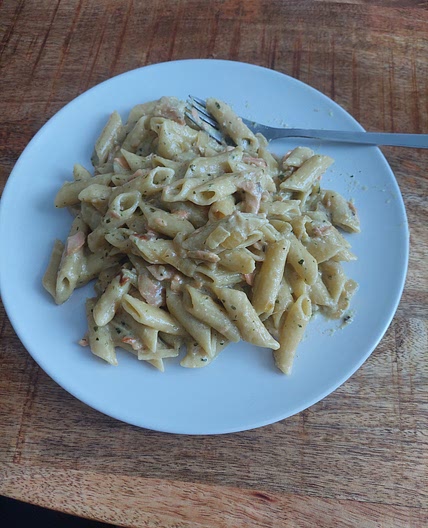 Creamy Pesto Penne with Ham or Smoked Salmon