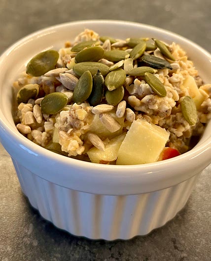Apple Cinnamon Overnight Oats