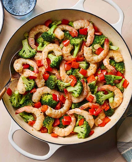 One-Pot Garlicky Shrimp & Broccoli