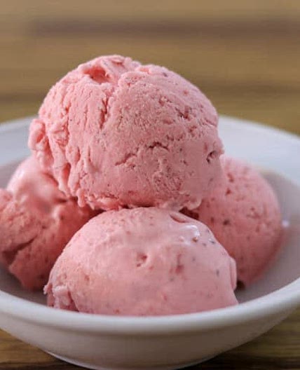 Homemade Strawberry Ice cream