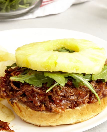 Slow Cooker Hawaiian Pulled Pork Sandwiches