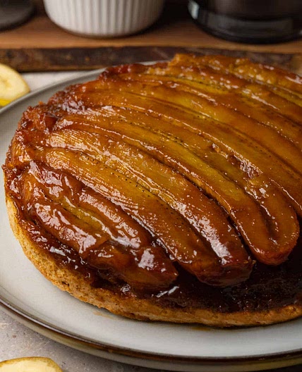 Banana upside-down cake