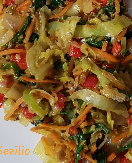 Salteado de legumes mediterrânicos com caril