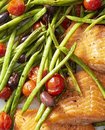 Roasted Salmon with Green Beans and Tomatoes