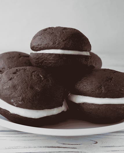 Whoopie Pies (Cream Filled Cake Sandwiches)