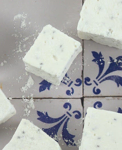 Vanilla Marshmallows with Chia Seeds