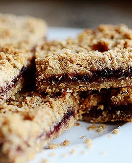 Strawberry Oatmeal Bars