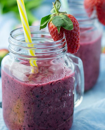 Frozen smoothie forest fruit