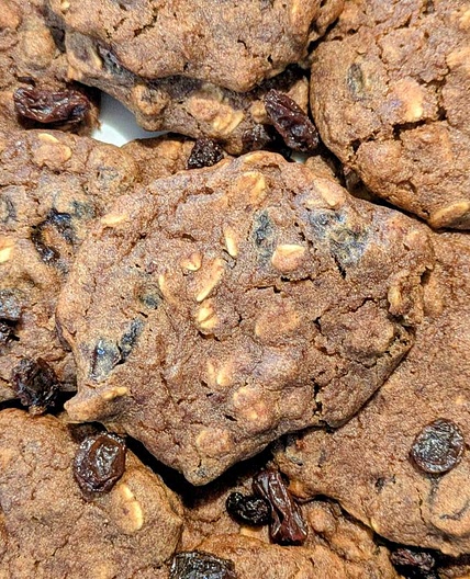 Naturally Sweetened Oatmeal Raisin Cookies