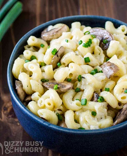 Easy One Pot Mushroom Mac and Cheese