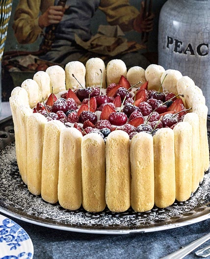Gyümölcsös charlotte torta