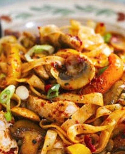 Easy chicken and pepper pasta