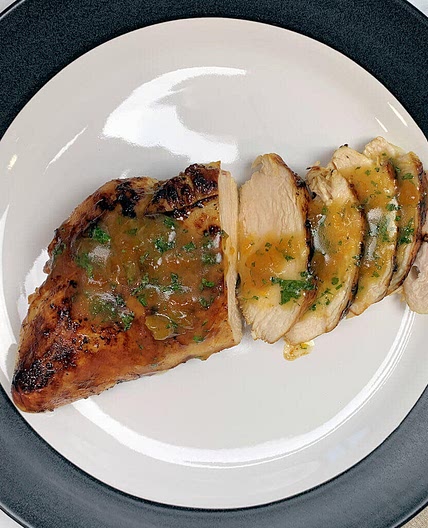 Chicken with Apricot Mint Sauce