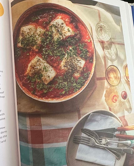 Psari Plaki: baked fish with tomatoes and olives 