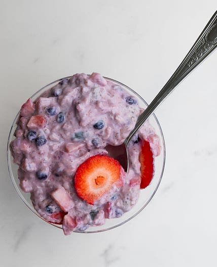 Oats with Chia Seeds & Yogurt (High-Protein)