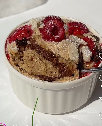 Chocolate Raspberry Baked Oats