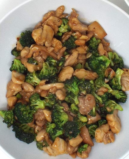Chinese Chicken and Broccoli with Brown Sauce
