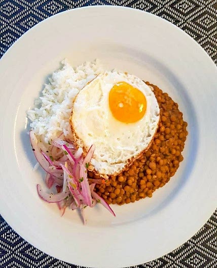 🍛 Arroz,feijão, ovo e cebola
