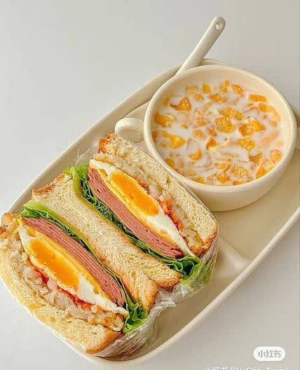 🥪 Sanduíche Recheado com Ovo
