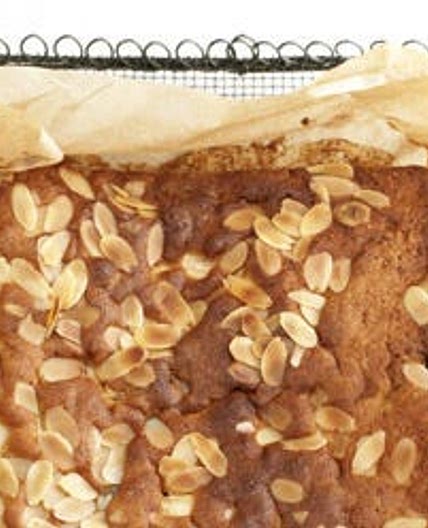 Fig and apple cake