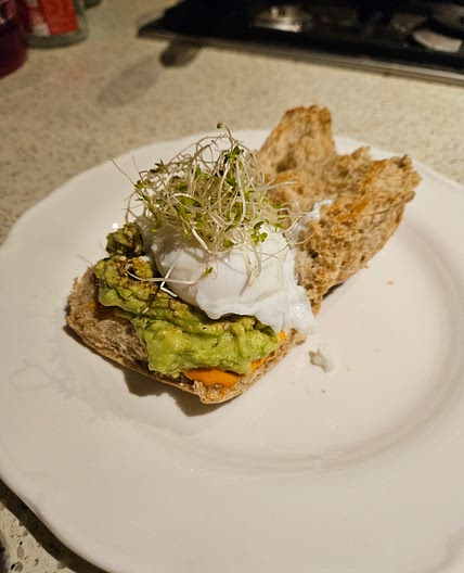 Sriracha Mayo Smash Avo Sandwich