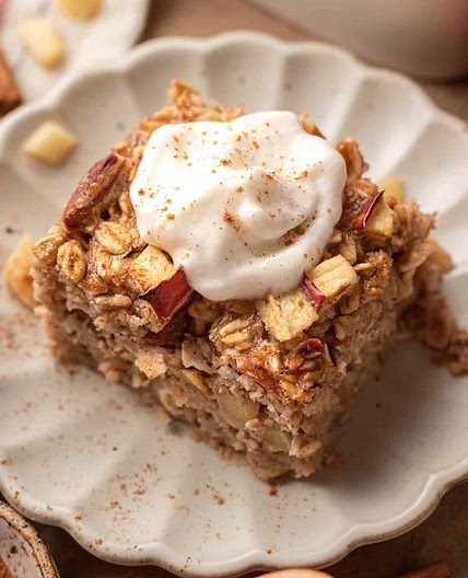 Apple Pie Baked Oatmeal