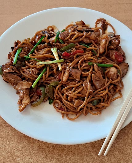 Chicken Lo Mein