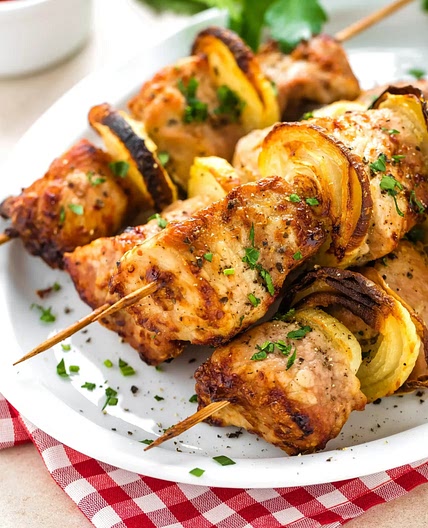 Brochettes de poulet au curry