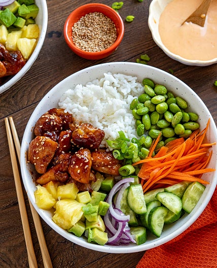 High Carb Chicken Poke Bowl (⚡️652 | 🥯91 | 🍗55 | 🧈8)