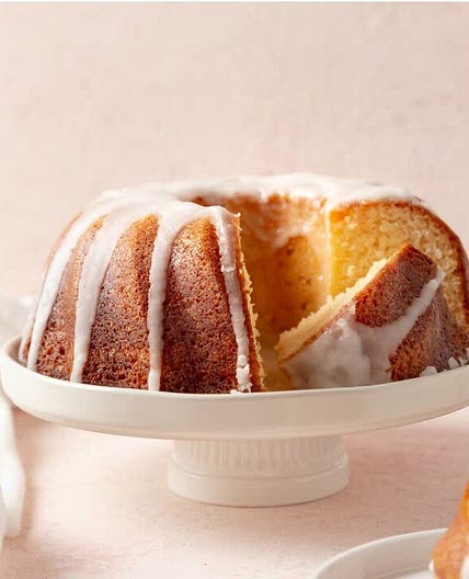 D'licious Harvey Wallbanger Cake