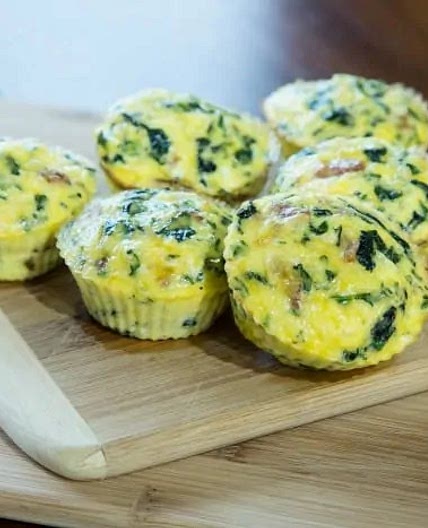 Keto Bacon and Egg Florentine Muffins