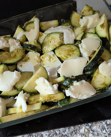Zucchini feta pasta