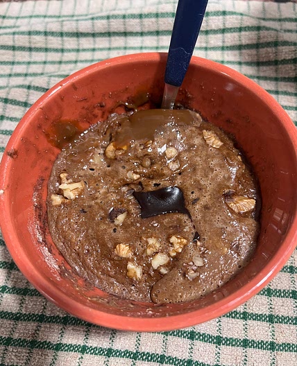 Mug cake proteico de banana y cacao